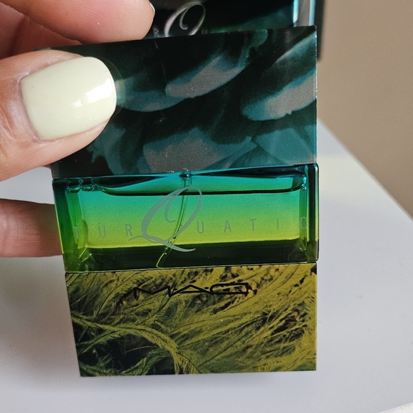 MAC Turquatic Fragrance 20ml NIB - Picture 4 of 4